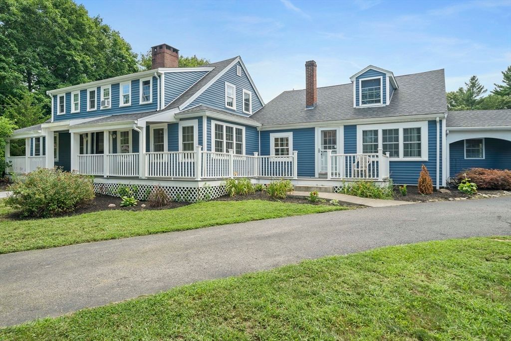 Exterior, Facade, Cape Cod