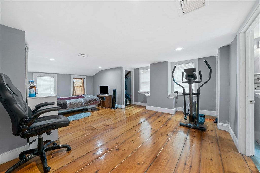 Bedroom, Fitness Equipment, Home Office, Interior, Recessed Lighting, Wood Texture Flooring