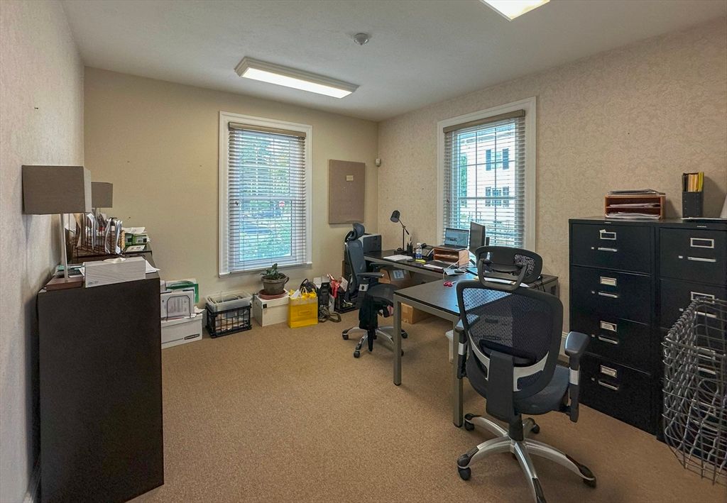 Home Office, Interior