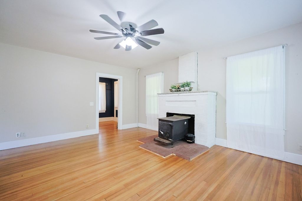 Empty room, Fireplace, Interior, Wood Texture Flooring