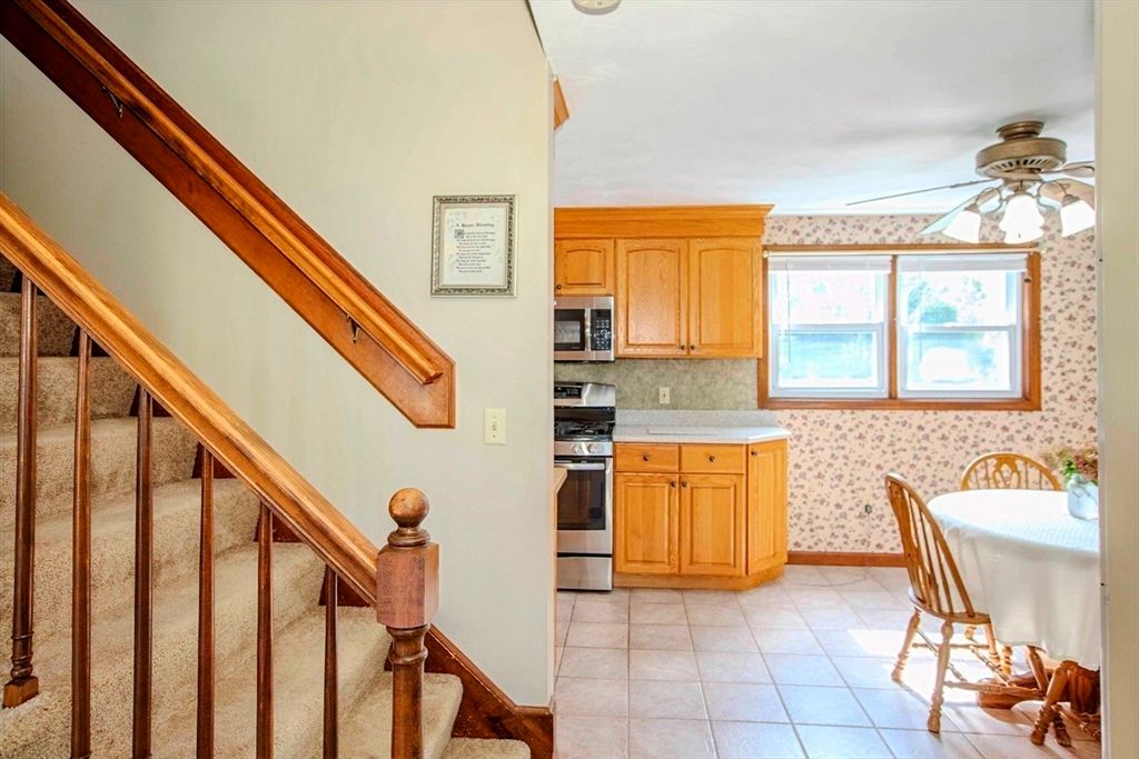 Dining room, Interior, Kitchen, Stainless Steel Appliances