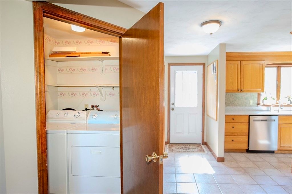 Interior, Utility Closets, Washer
