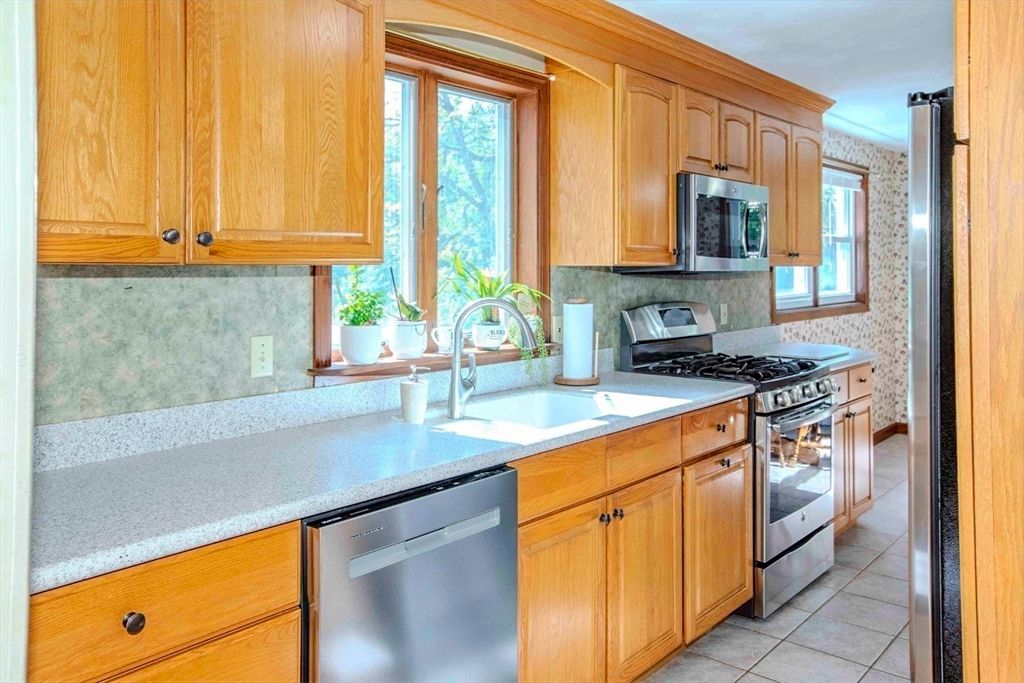 Interior, Kitchen, Stainless Steel Appliances