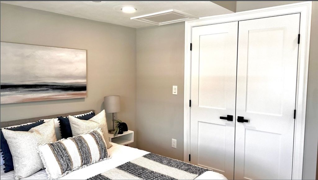 Bedroom, Interior, Recessed Lighting