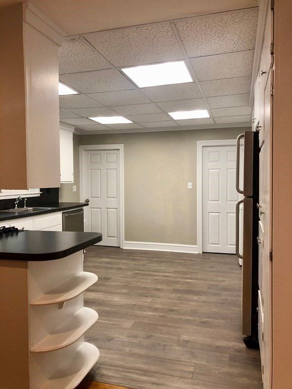 Interior, Kitchen, Recessed Lighting, Wood Texture Flooring