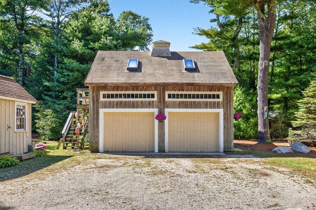 Detached Garage, Exterior, Playground