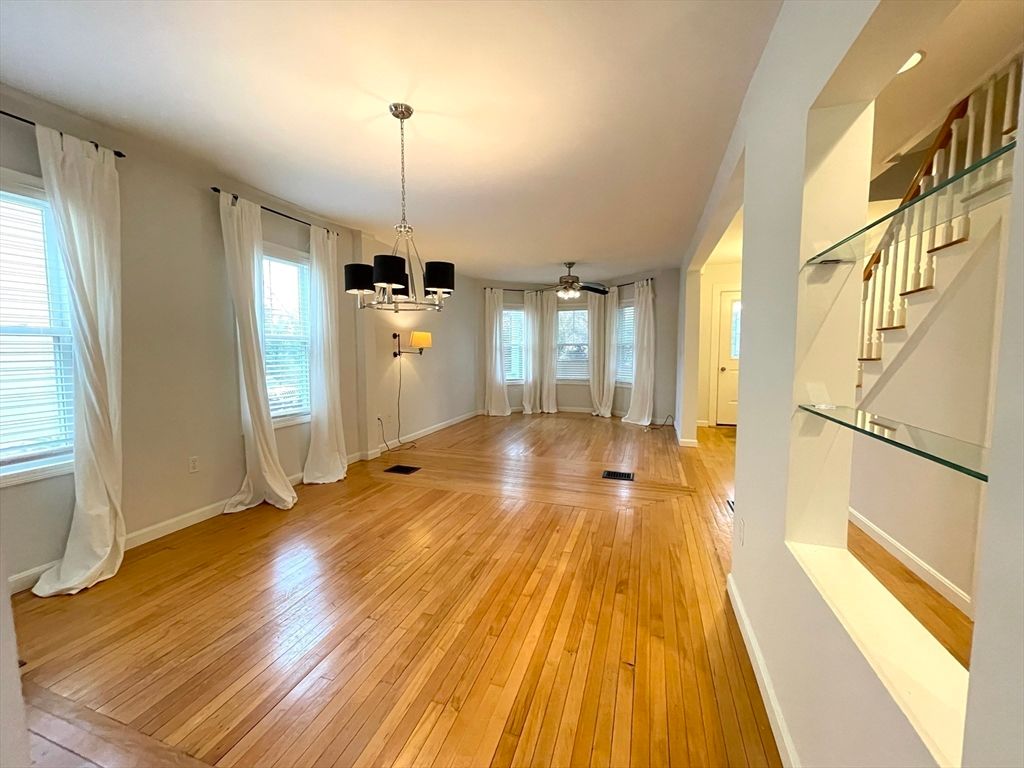 Chandelier, Empty room, Interior, Pendant Lights, Wood Texture Flooring