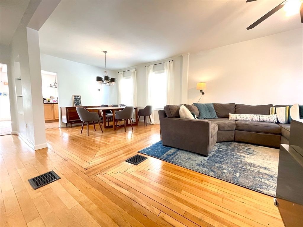 Dining room, Interior, Living room, Pendant Lights, Wood Texture Flooring