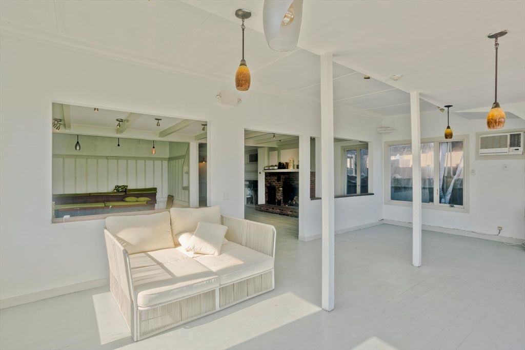 Fireplace, Interior, Pendant Lights