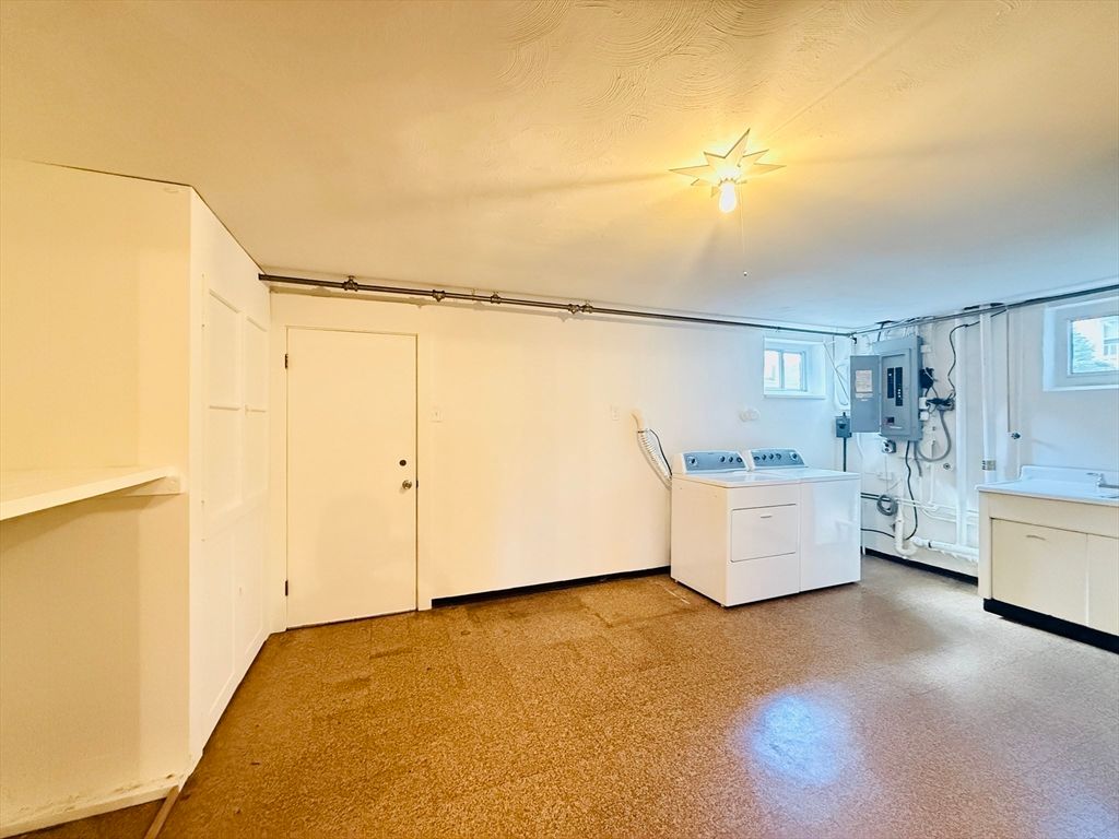 Interior, Washer