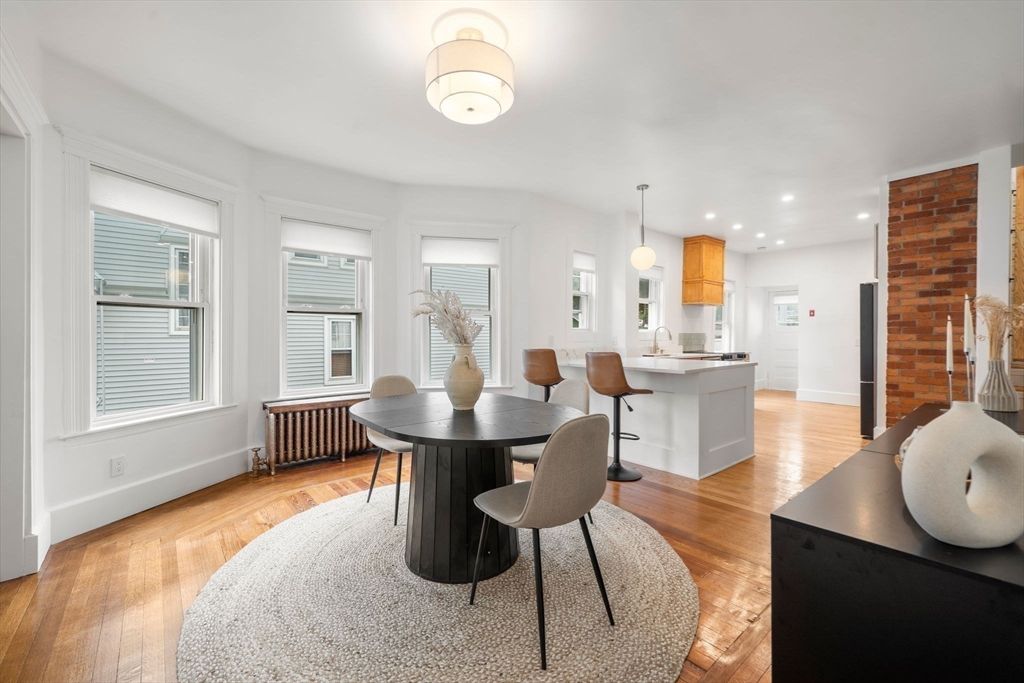 Dining room, Interior, Kitchen, Pendant Lights, Recessed Lighting, Stone Walls, Wood Texture Flooring
