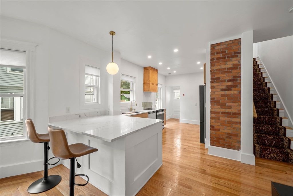 Interior, Kitchen, Pendant Lights, Recessed Lighting, Wood Texture Flooring