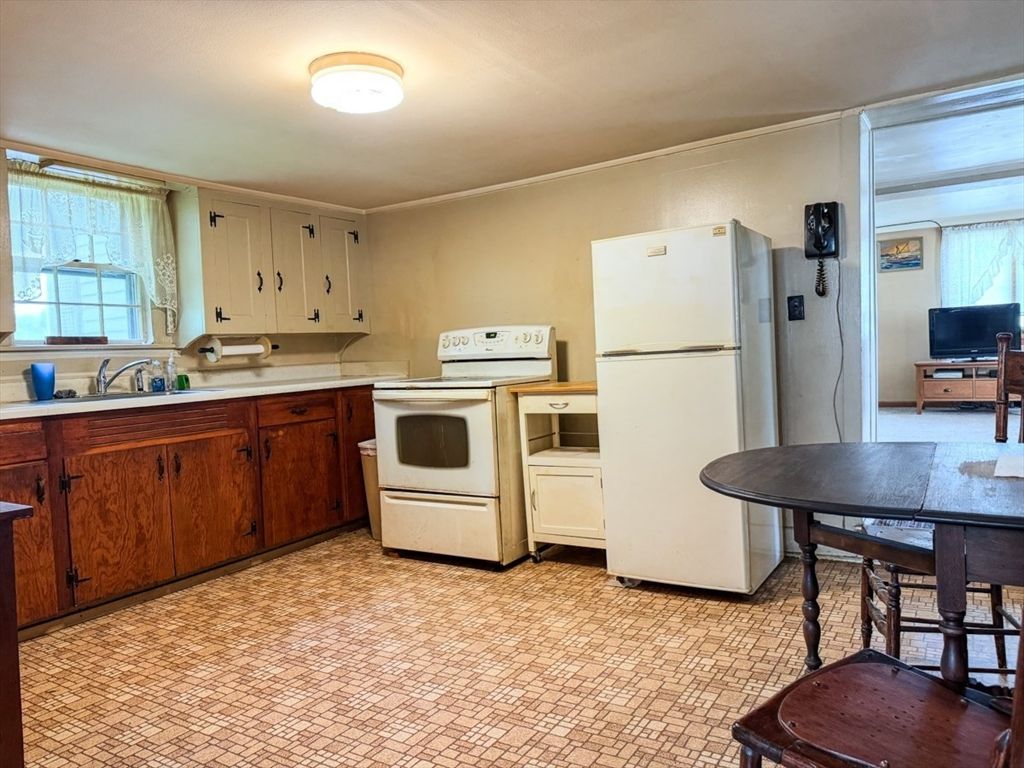 Dining room, Interior, Kitchen