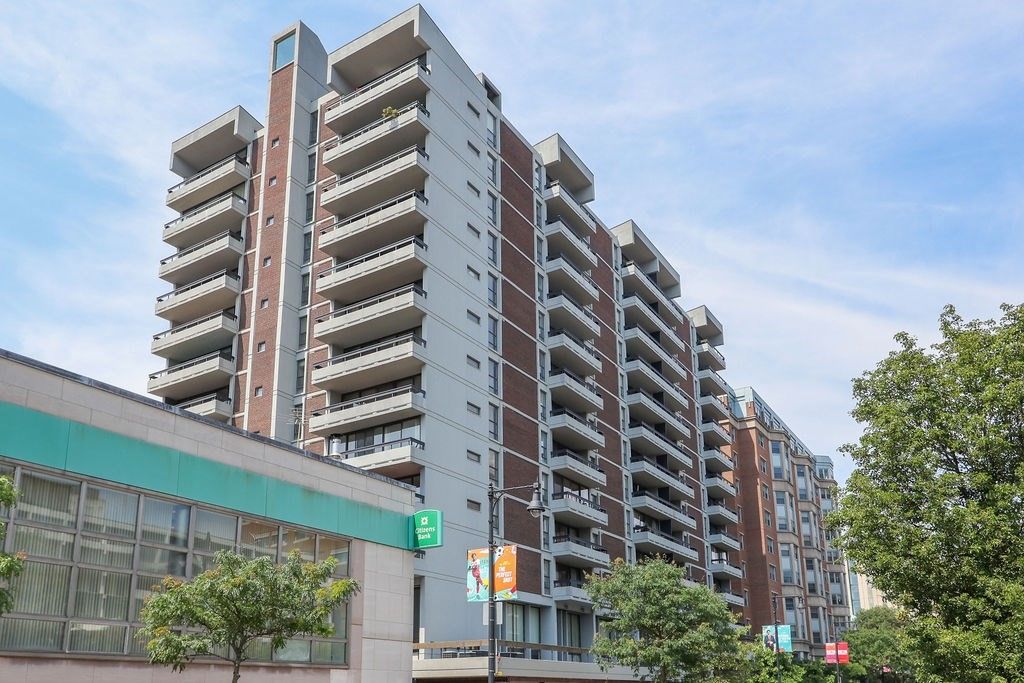 Exterior, Facade, Condo Building