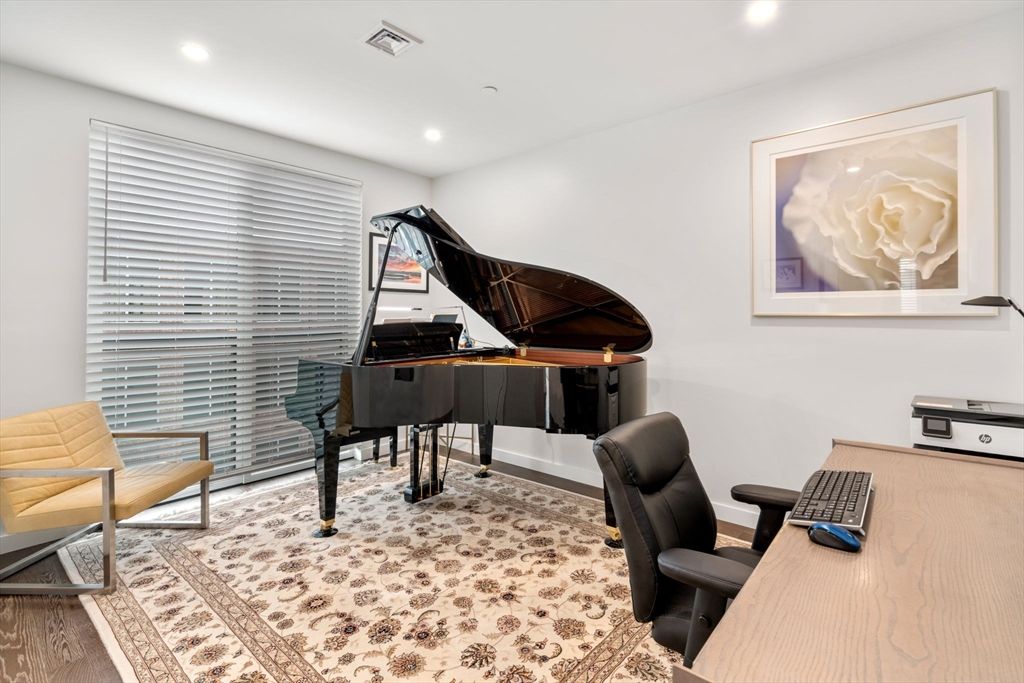 Interior, Piano, Recessed Lighting