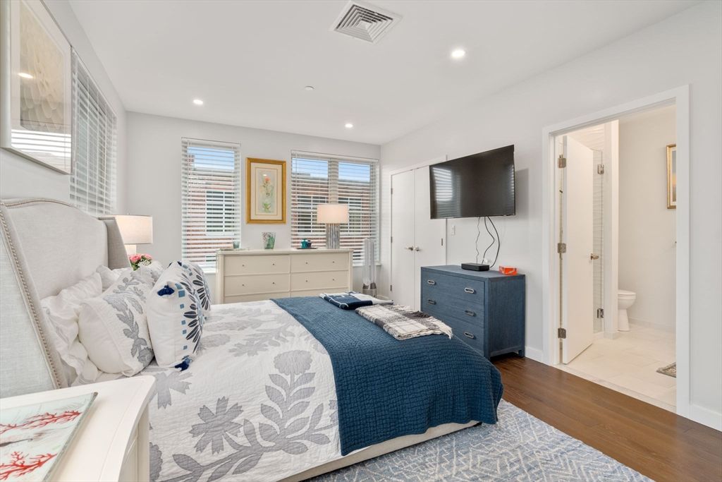 Bathroom, Bedroom, Interior, Recessed Lighting, Wood Texture Flooring