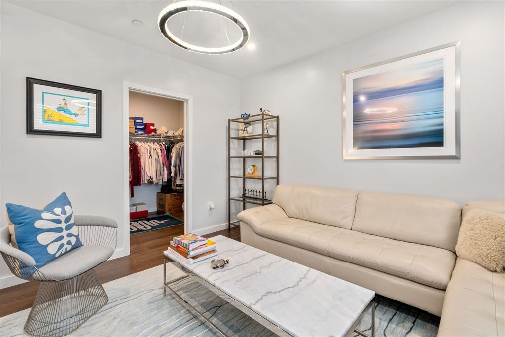 Interior, Living room, Pendant Lights, Recessed Lighting, Wood Texture Flooring