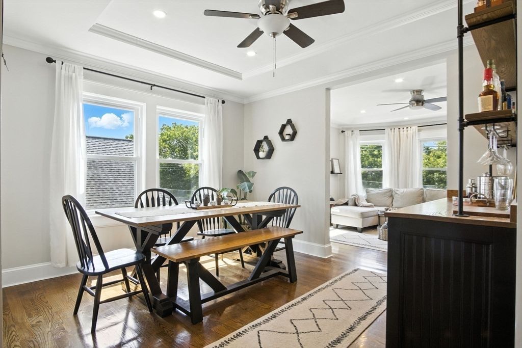 Dining room, Interior, Living room, Recessed Lighting, Wood Texture Flooring