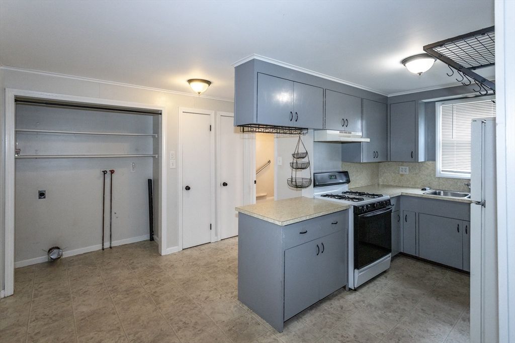 Interior, Kitchen