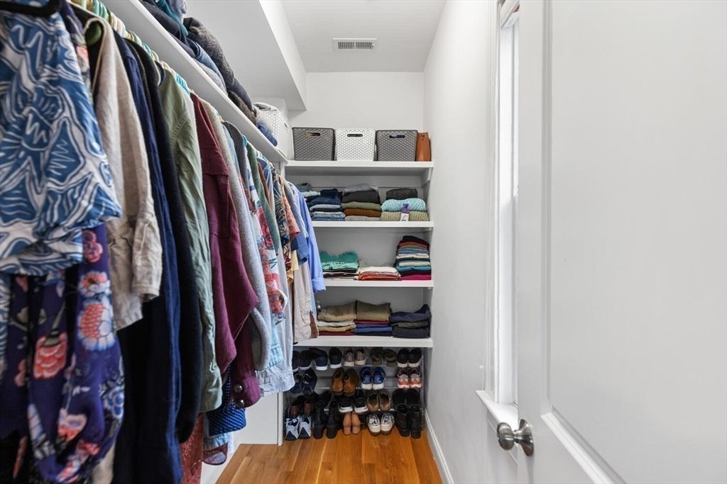 Interior, Walk-in Closets, Wood Texture Flooring