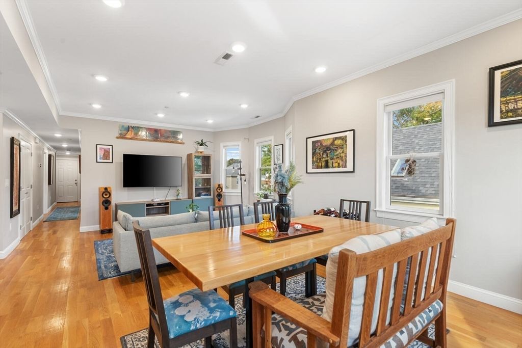 Dining room, Interior, Recessed Lighting, Wood Texture Flooring