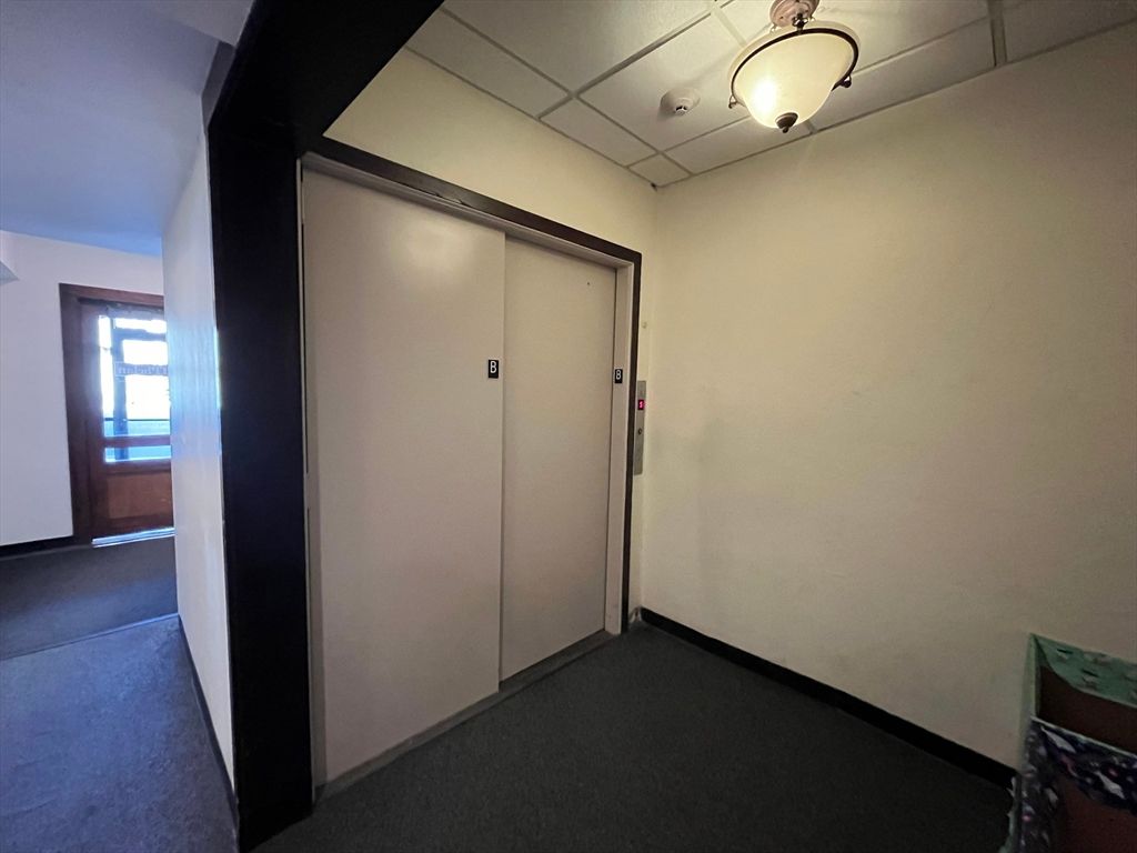 Elevator, Interior