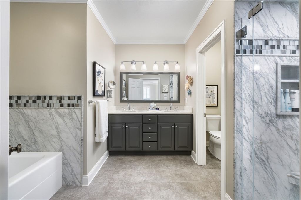 Bathroom, Dual Sink Vanities, Interior, Marble Walls