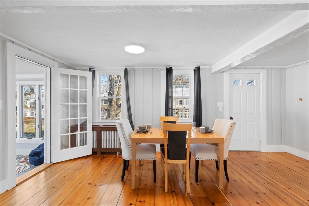 Dining room, Interior, Wood Texture Flooring