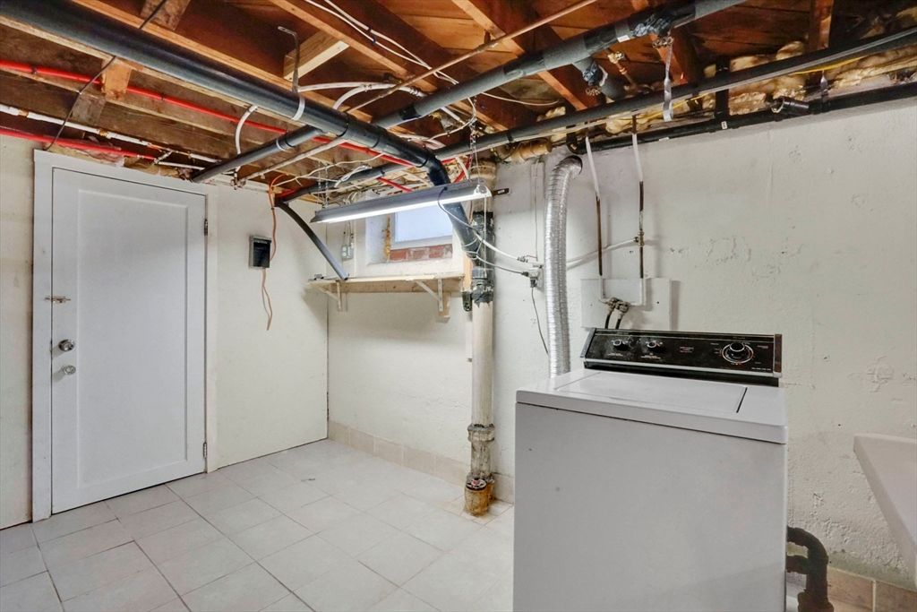 Interior, Utility Closets, Washer