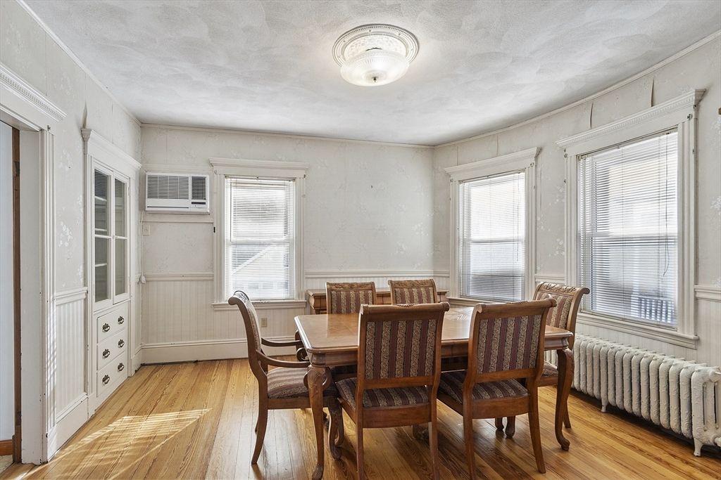 Dining room, Interior, Wood Texture Flooring