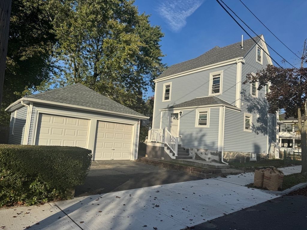 Detached Garage, Exterior