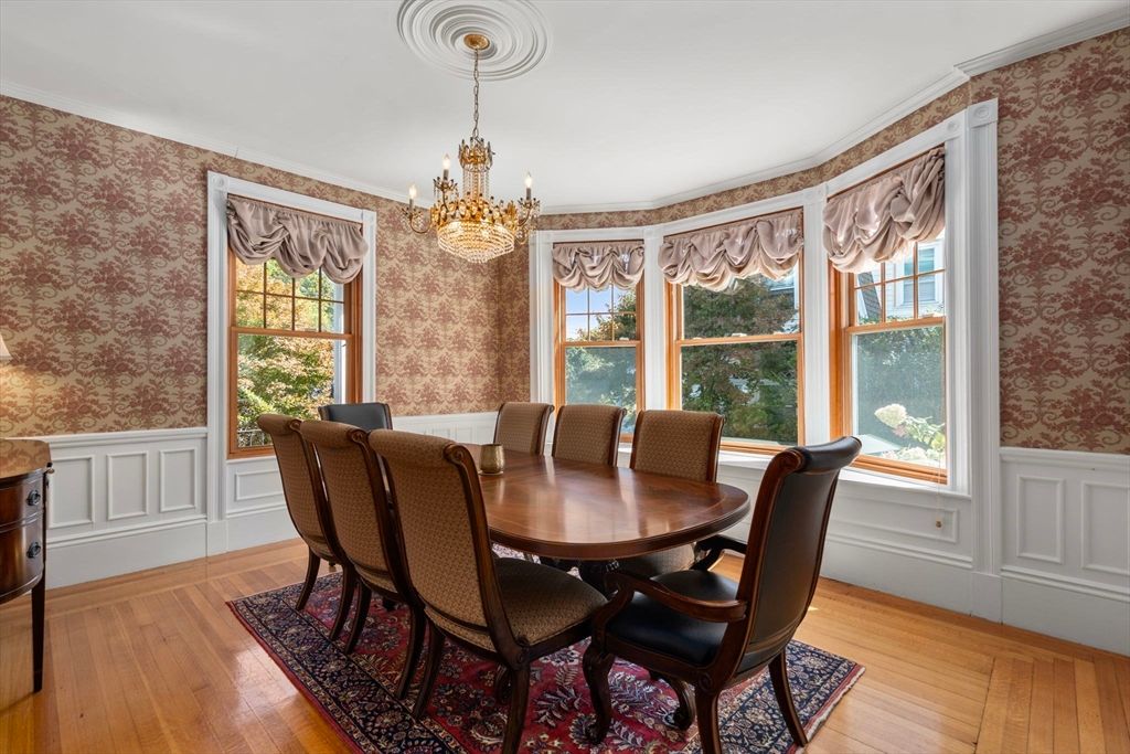 Chandelier, Dining room, Interior, Wood Texture Flooring