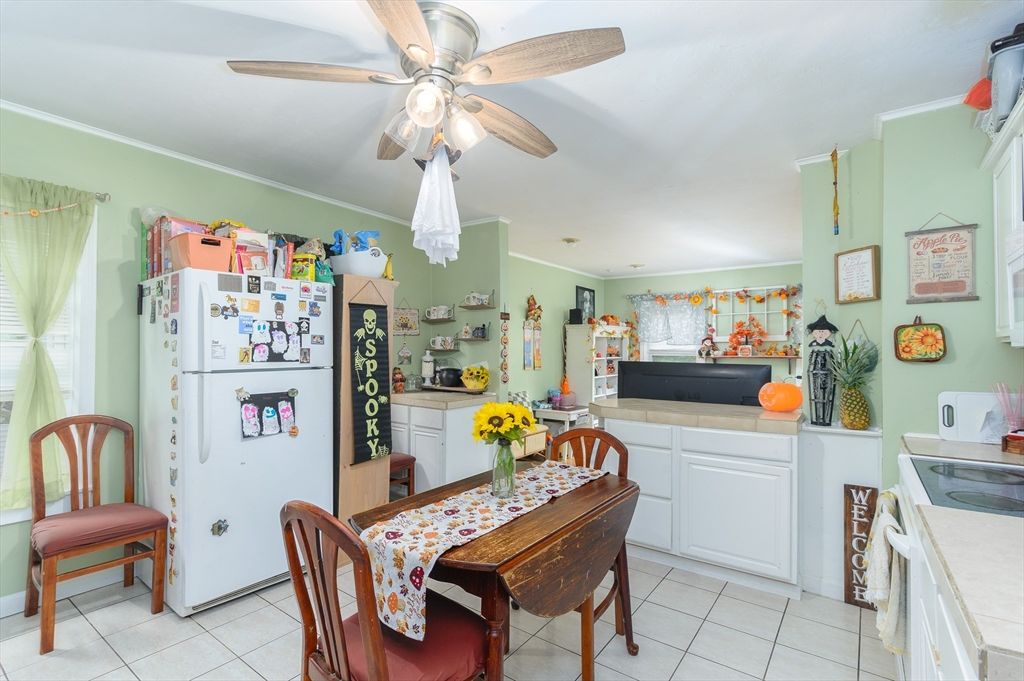 Dining room, Interior, Kitchen