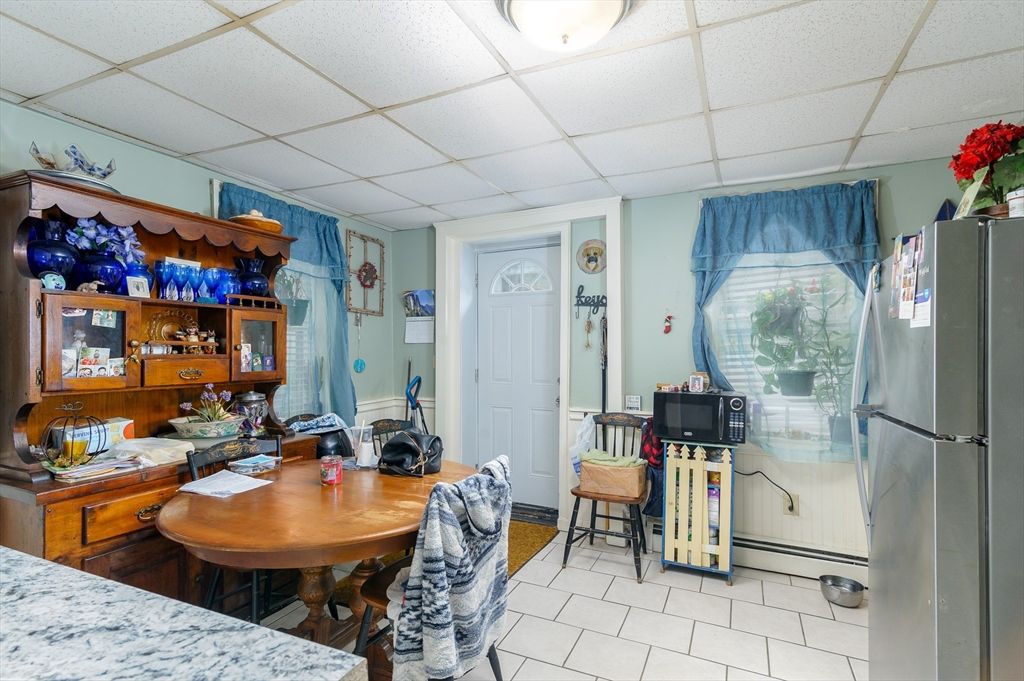 Dining room, Interior