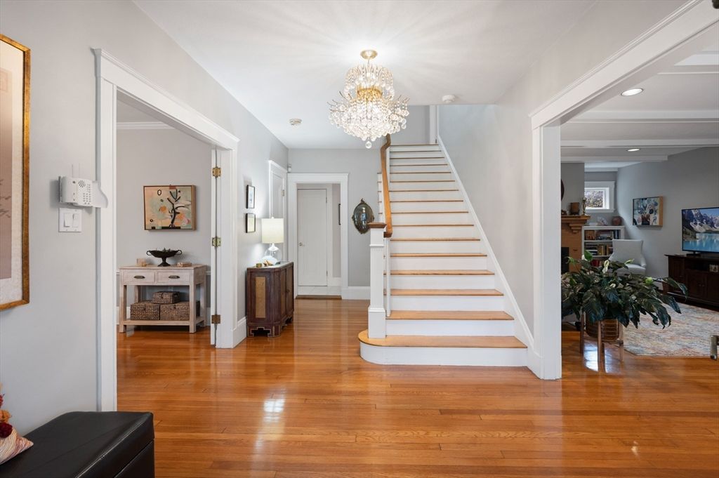Chandelier, Interior, Recessed Lighting, Wood Texture Flooring
