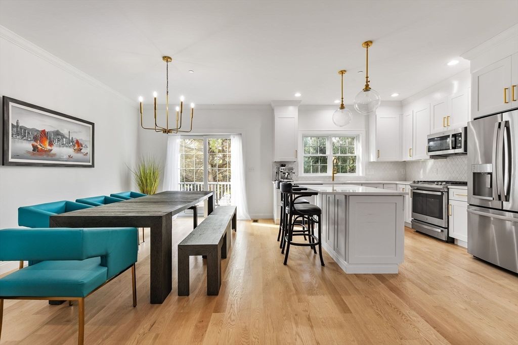 Dining room, Interior, Kitchen, Pendant Lights, Recessed Lighting, Stainless Steel Appliances, Wood Texture Flooring