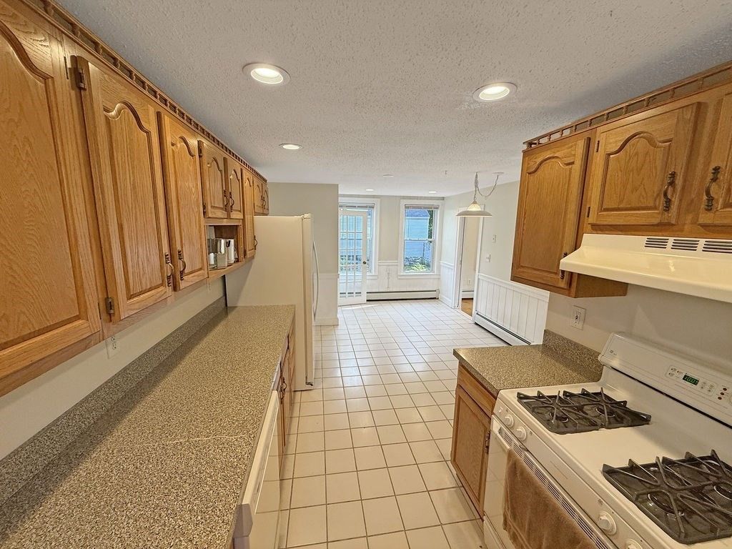Interior, Kitchen, Pendant Lights, Recessed Lighting
