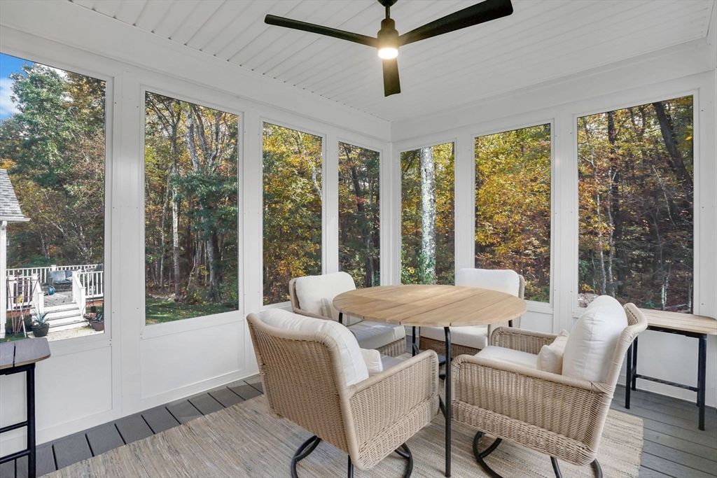 Interior, Sun Room, Wood Texture Flooring