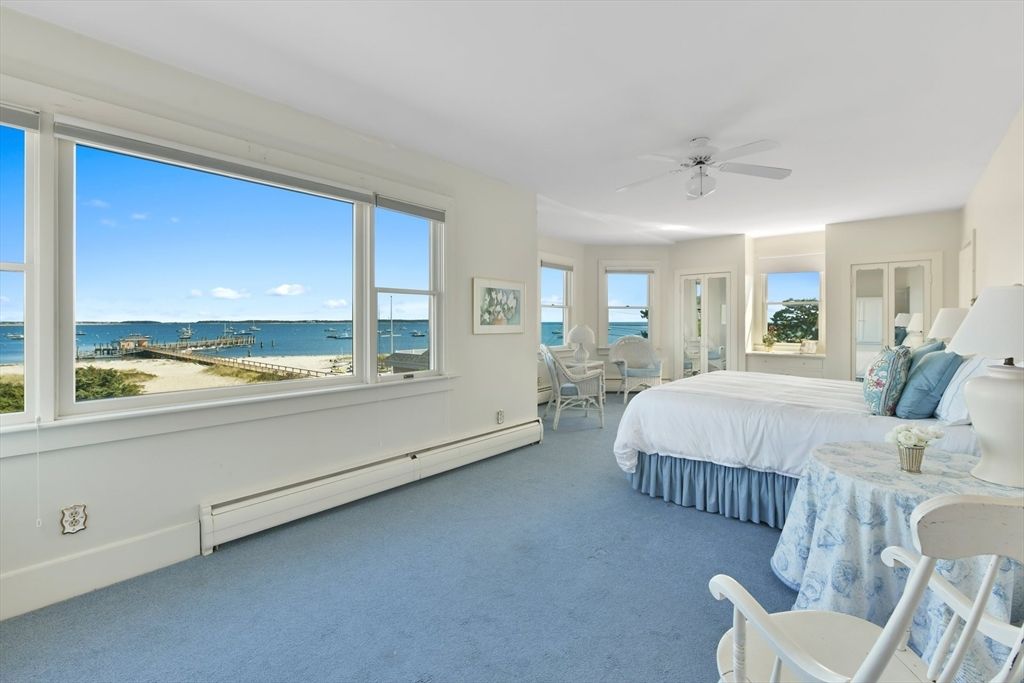 Bedroom, Interior, Water