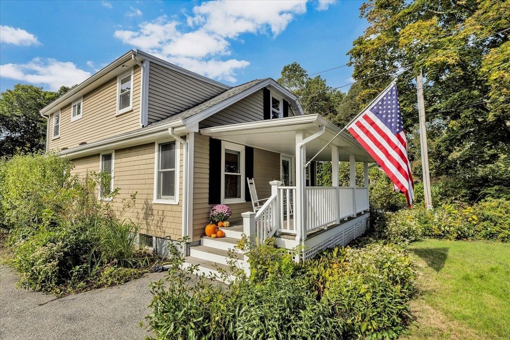 Exterior, Facade, American Craftsman