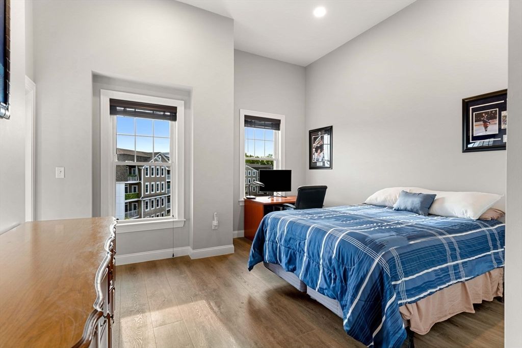 Bedroom, Home Office, Interior, Recessed Lighting, Wood Texture Flooring