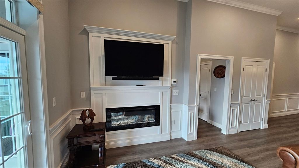 Fireplace, Interior, Recessed Lighting, Wood Texture Flooring