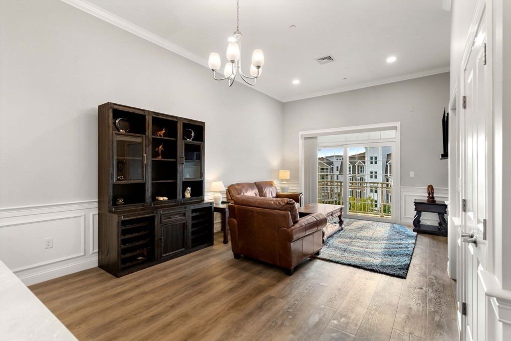Chandelier, Interior, Living room, Recessed Lighting, Wood Texture Flooring
