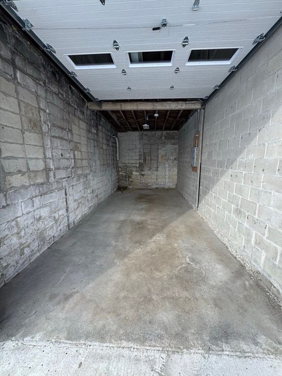 Garage, Interior, Stone Walls