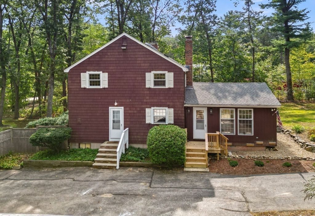 Exterior, Facade, Cape Cod