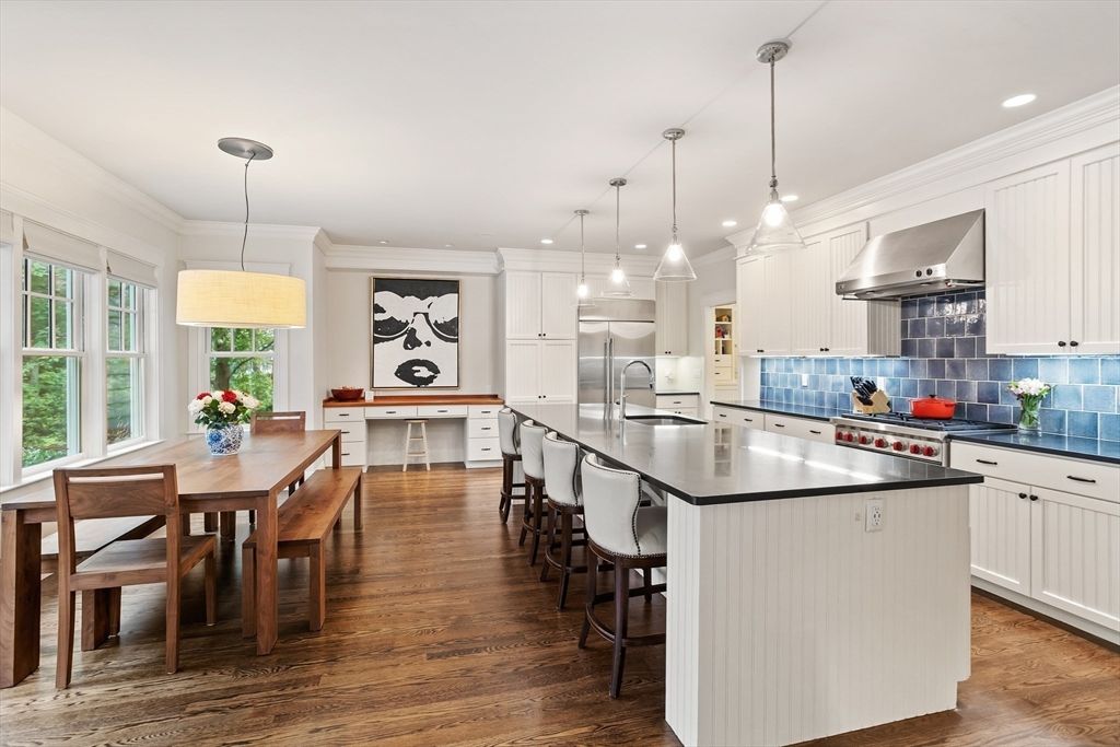 Dining room, Interior, Kitchen, Pendant Lights, Recessed Lighting, Stainless Steel Appliances, Wood Texture Flooring