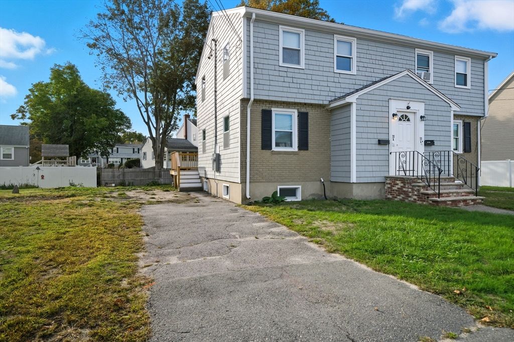 Exterior, Facade, Cape Cod