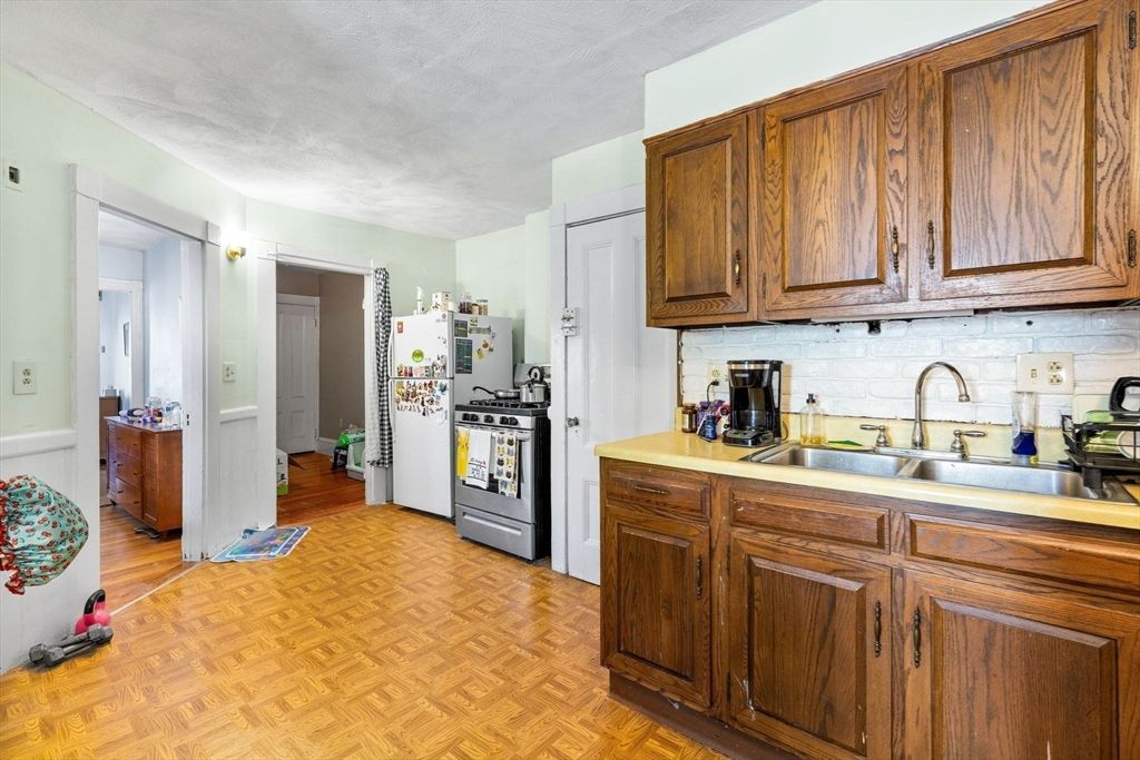 Interior, Kitchen, Wood Texture Flooring