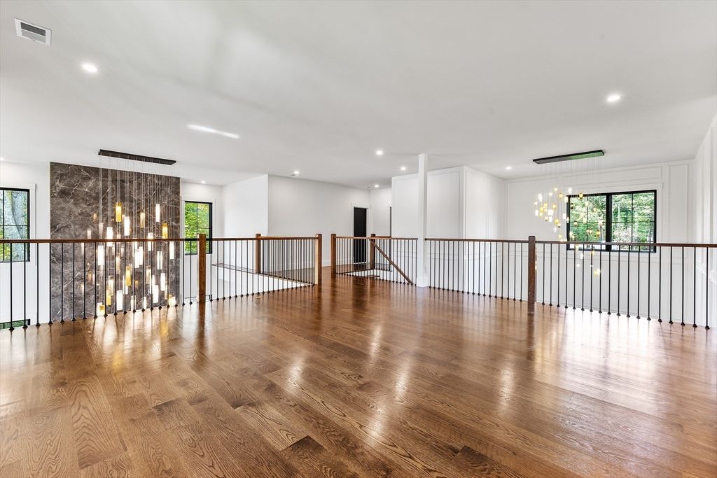 Empty room, Interior, Pendant Lights, Recessed Lighting, Wood Texture Flooring