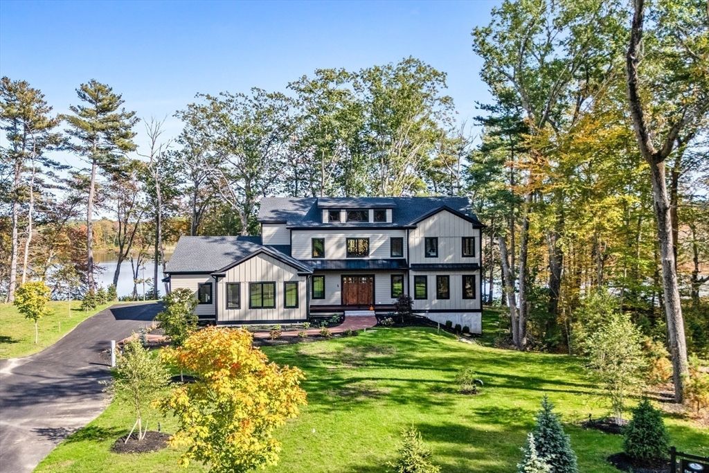 Backyard, Exterior, Facade, Farmhouse